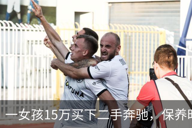 一女孩15万买下二手奔驰，保养时发现多出50公斤，拆开后惊呆